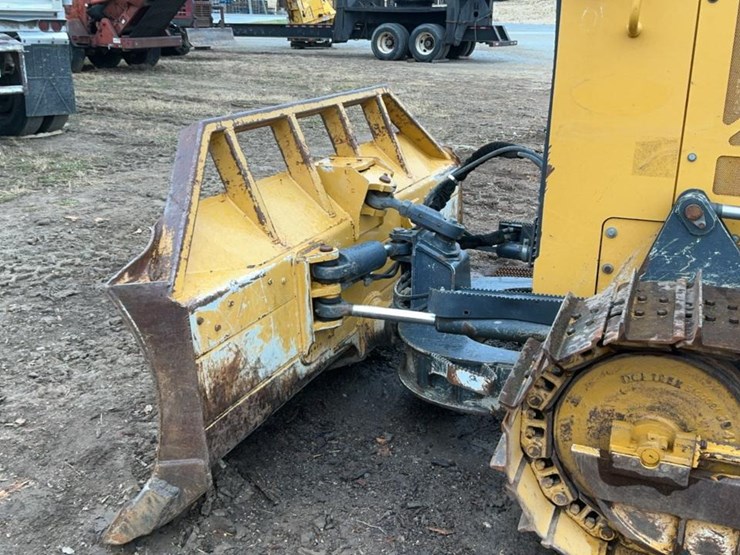 2016-deere-550k-xlt-image-14