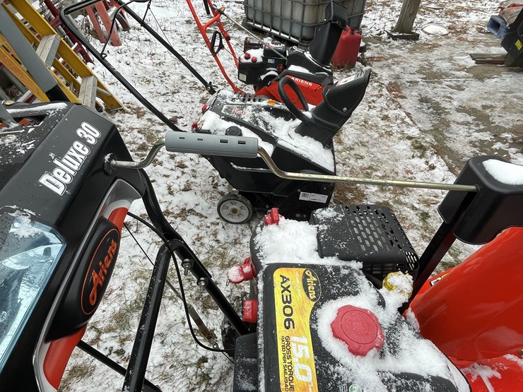 #2710-•-ariens-deluxe-30-snow-blower-(fall-creek,-wi)-image-18