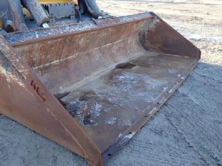 2019-deere-331g-image-43