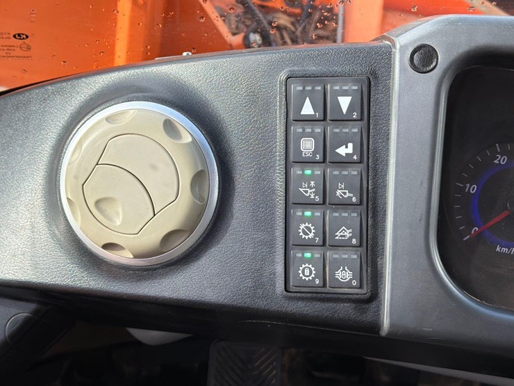 2015-doosan-dl420-5-image-20