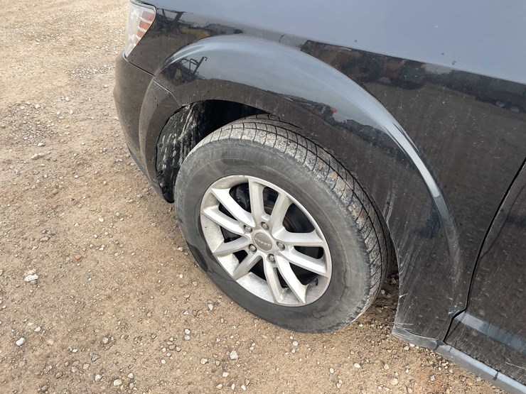 2013-dodge-journey-image-47