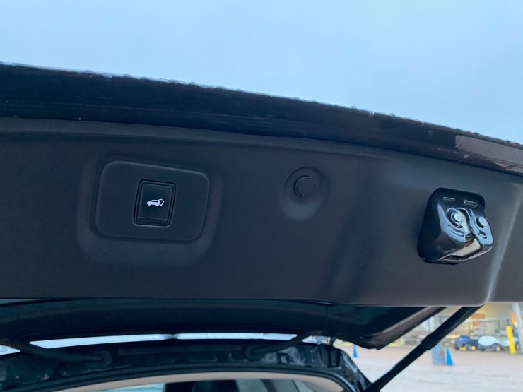 2014-nissan-pathfinder-image-40