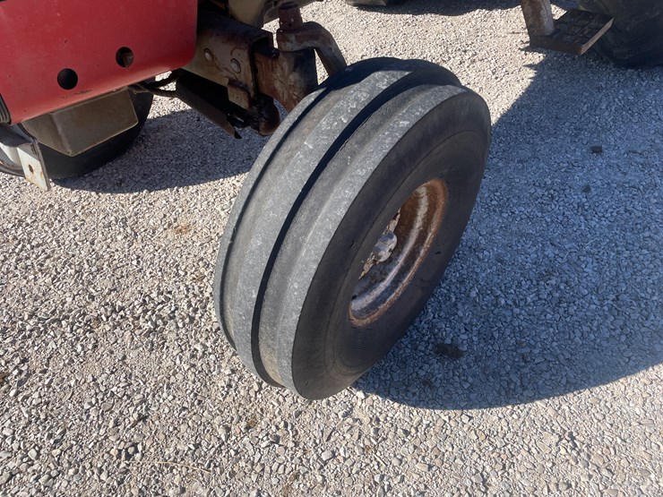 massey-ferguson-2705-image-10