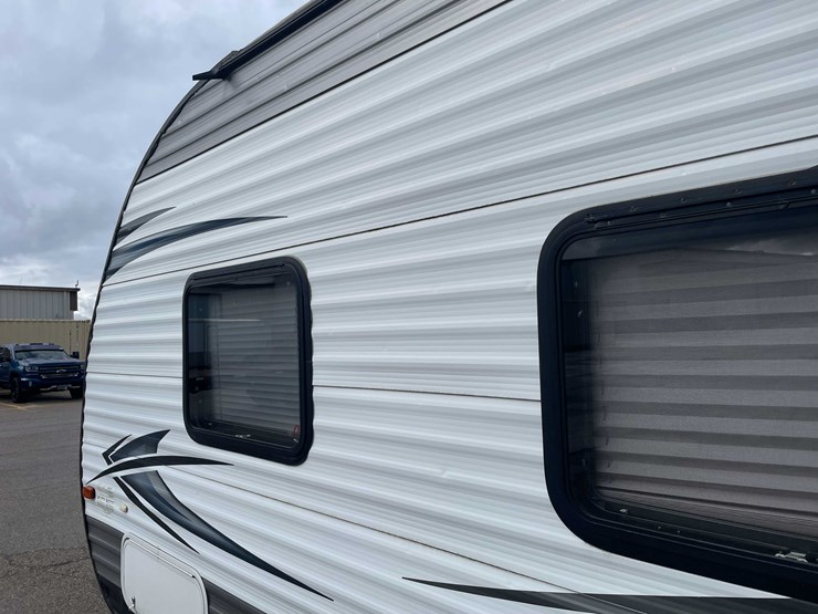 #1404-•-2015-salem-cruise-lite-camper-(no-title)-(of)-image-37