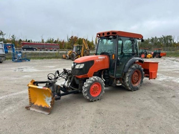 2008-kubota-m7040d-image-1