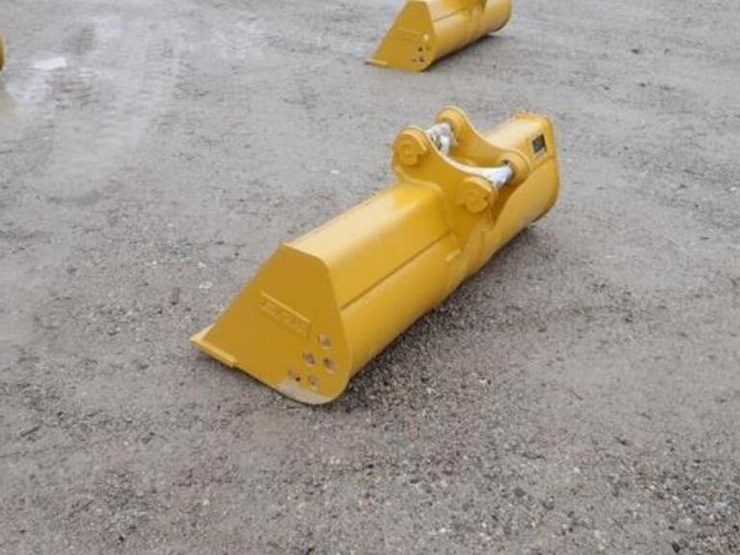 caterpillar-304-image-5