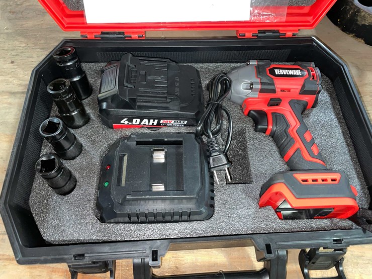 #8687-•-milwaukee-style-18-volt-cordless-1/2"-impact-and-4ah-battery-with-sockets-in-case-(pr13)-image-2