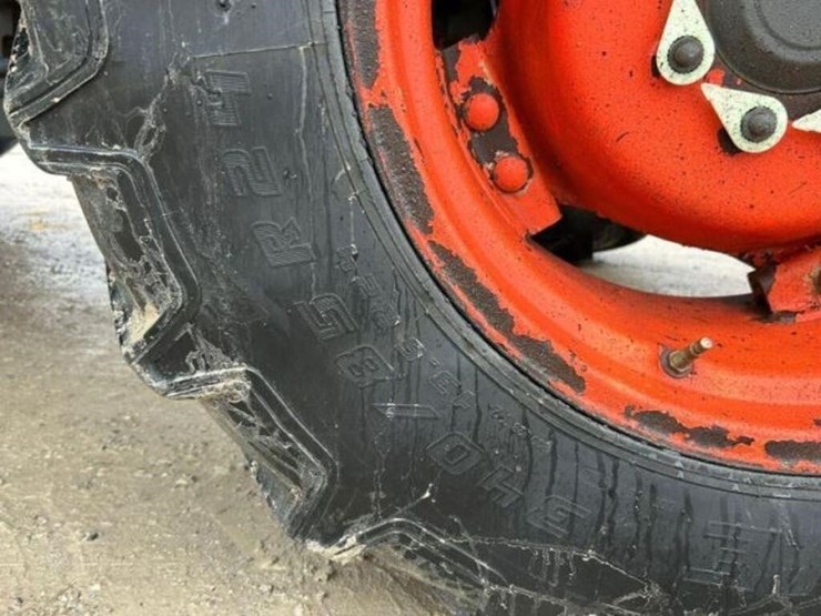 2012-kubota-m110gx-image-55