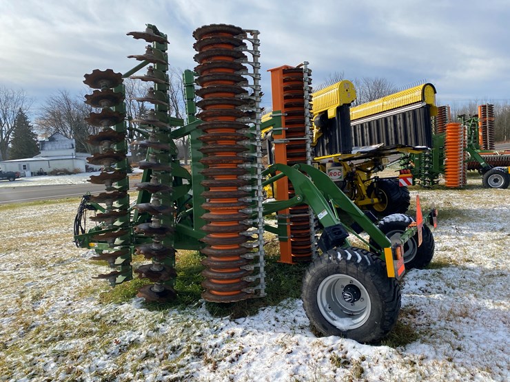 #1147-•-2022-amazone-6002-2-pull-type-disc-(waldo,-wi)-image-12