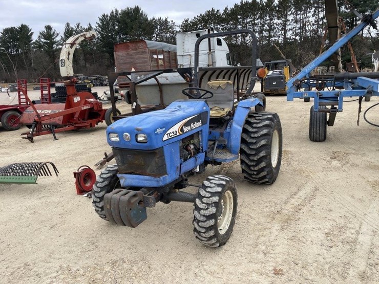 new-holland-tc30-image-3