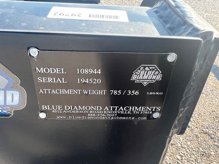 #29792-•-blue-diamond-72"-high-capcity-smooth-bucket-w/bolt-image-4