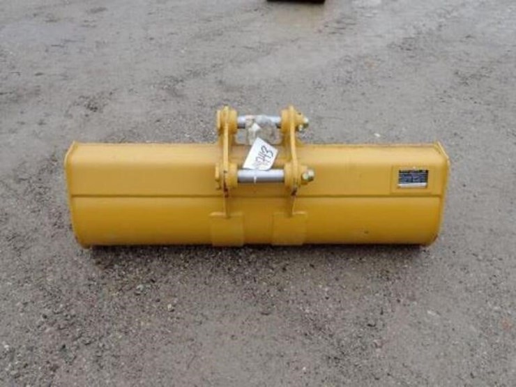 caterpillar-304-image-4