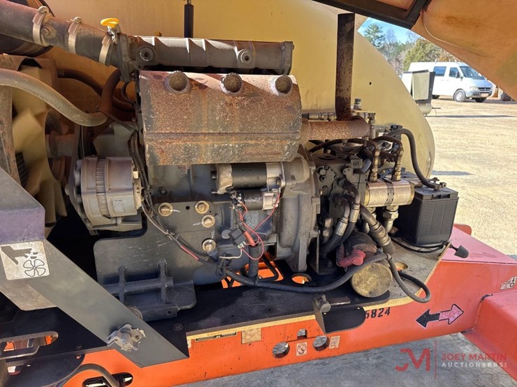 2006-jlg-460sj-image-8