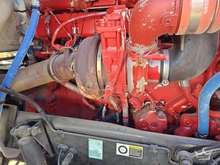 2015-peterbilt-389-image-12