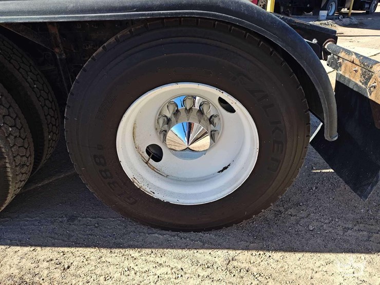 2019-international-hx620-image-46