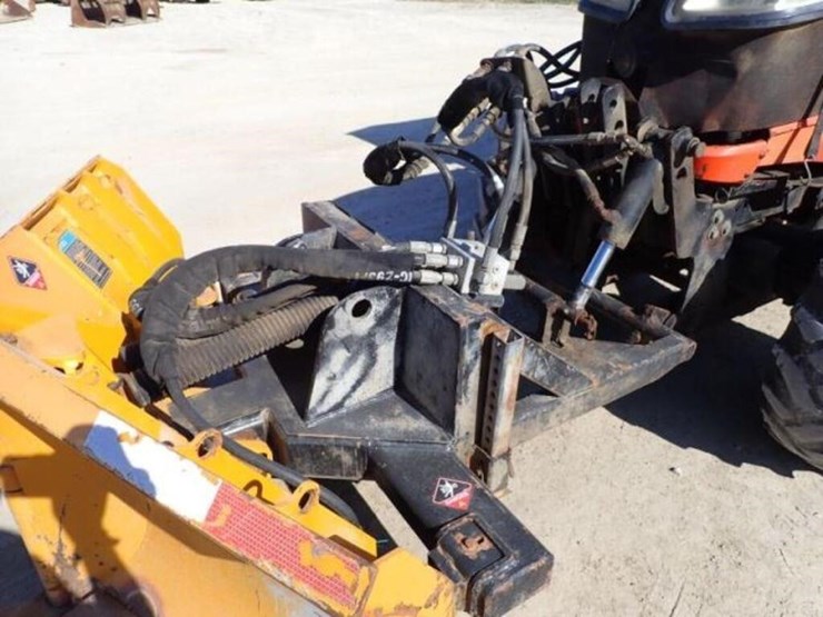 2008-kubota-m7040d-image-43