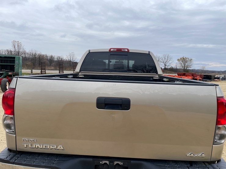 2007-toyota-tundra-sr5-image-33