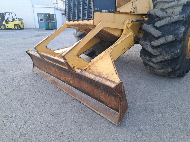 2006-john-deere-6081-image-40