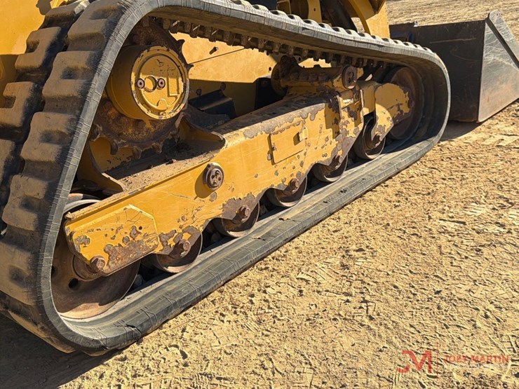 2017-caterpillar-299d2-image-11
