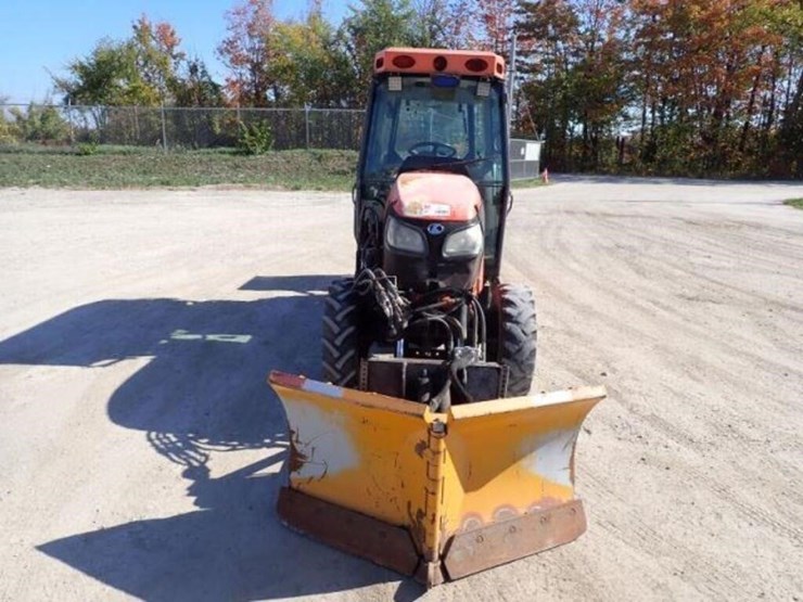 2008-kubota-m7040d-image-2