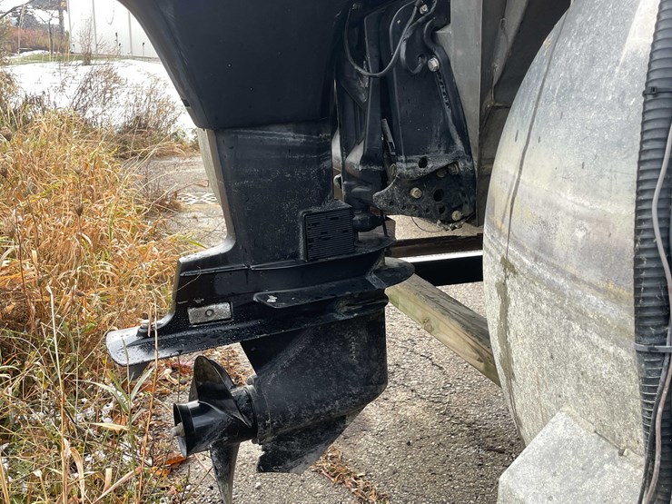 #1398-•-2002-24'-fisher-liberty-240-(has-wi-registration)-(of)-image-8