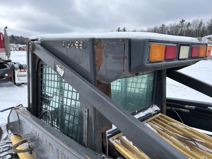 new-holland-ls180-image-34