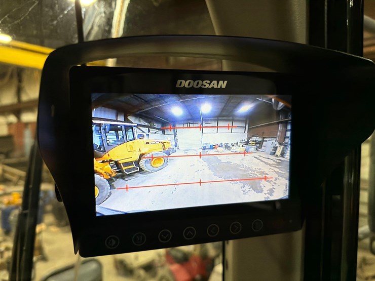 2015-doosan-dl200-3-image-6