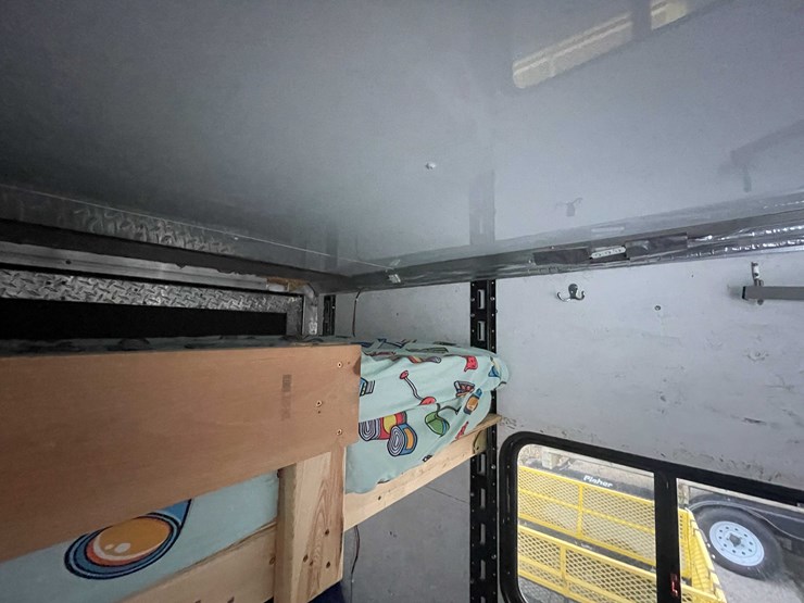 #1399-•-2018-zero-4-outdoors-6'-x-10'-all-aluminum-drop-down-ice-shanty-(of)-image-51