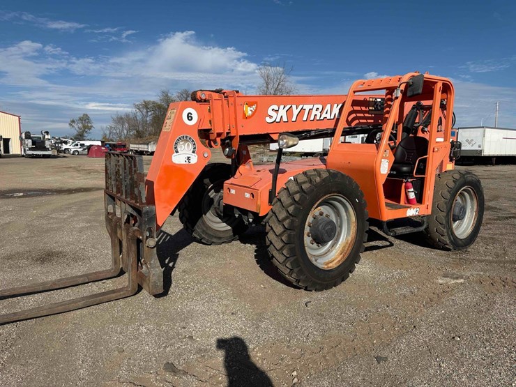 sky-trak-6042-image-2