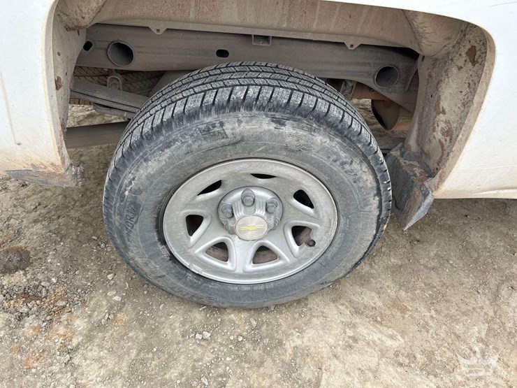 2014-chevrolet-silverado-1500-image-23