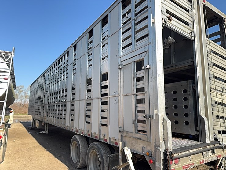 2002-eby-livestock-trailer-image-12