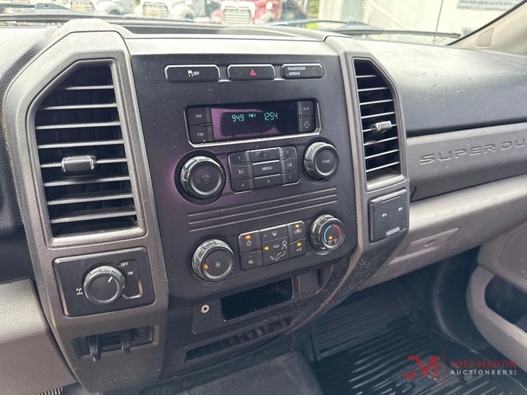 2018-ford-f250-xl-image-16