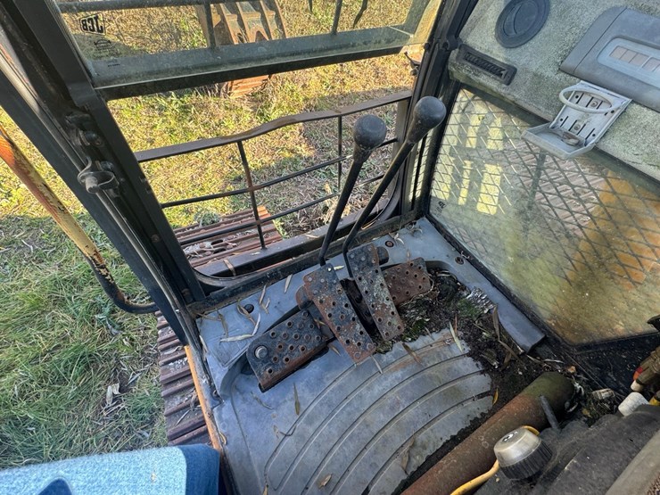 1999-jcb-js200l-image-12