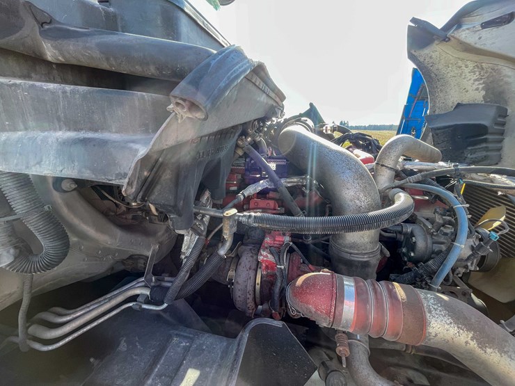 #200-•-2016-international-semi-tractor-(title-in-delay)-(denmark,-wi)-image-78