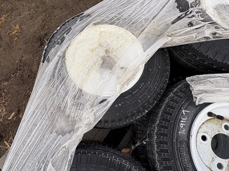 pallet-of-8"-golf-cart-tires-w/rims-image-7