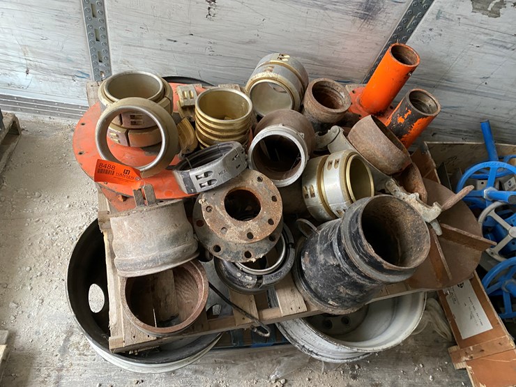 #8488-•-pallet-of-miscellaneous-couplers-and-pumping-parts-(new-holstein,-wi)-image-2