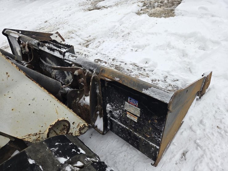 2017-bobcat-t750-image-12