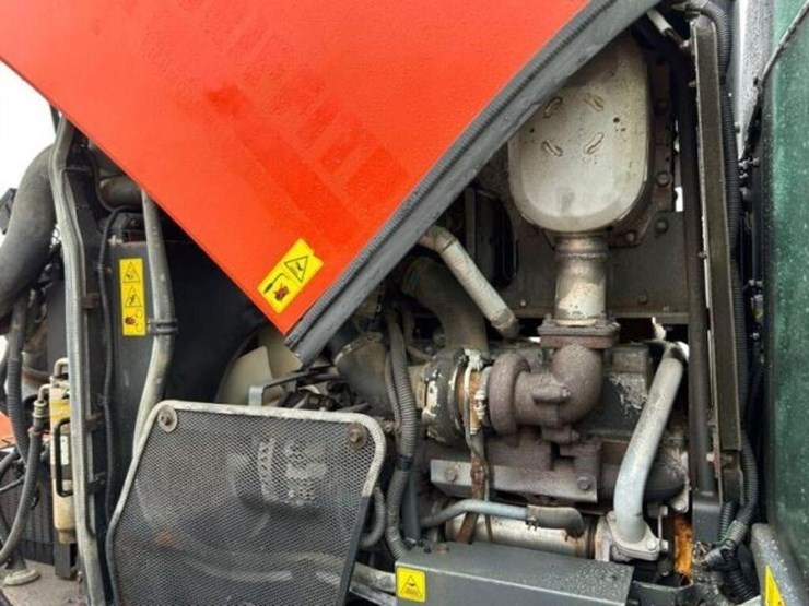 2012-kubota-m110gx-image-17