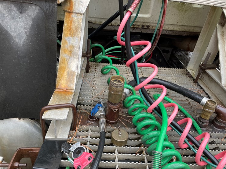 2003-caterpillar-c15-image-13