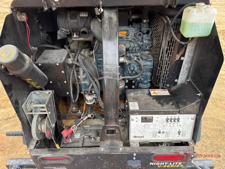 2019-allmand-bros-night-lite-v-series-nlv-image-8