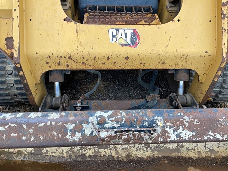 2021-caterpillar-299d3-image-11