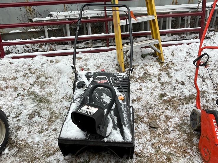 #2709-•-mtd-mp21-snow-blower-(fall-creek,-wi)-image-2