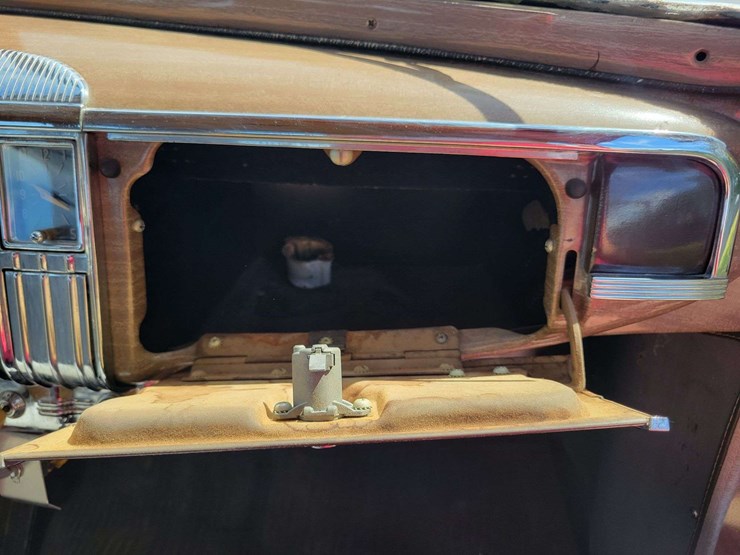 1948-plymouth-special-deluxe-image-75