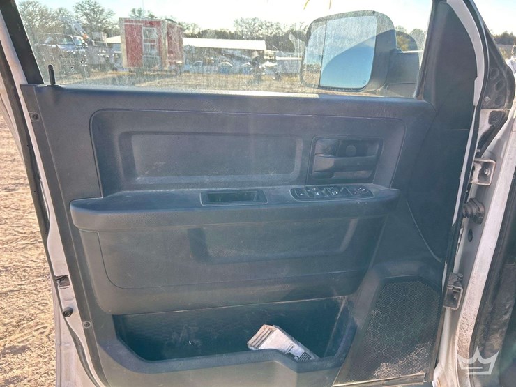 2018-utility-flatbed-image-11