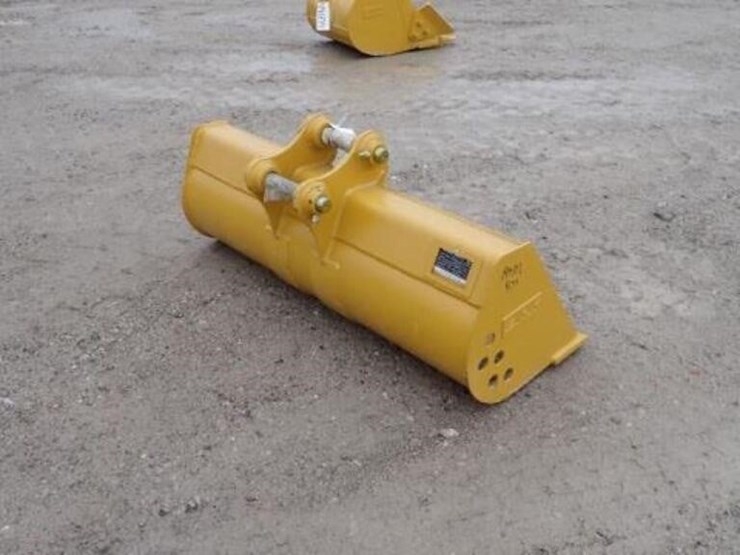 caterpillar-304-image-3