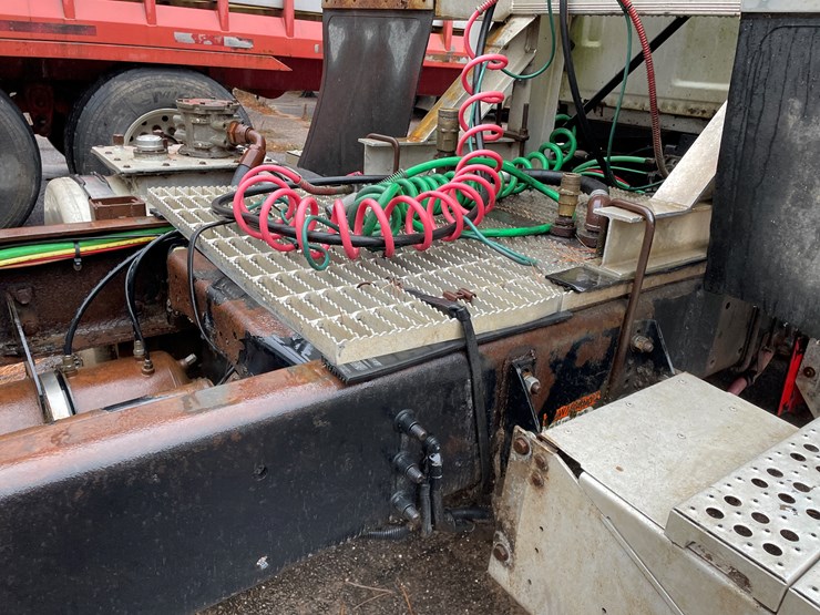 2003-caterpillar-c15-image-24