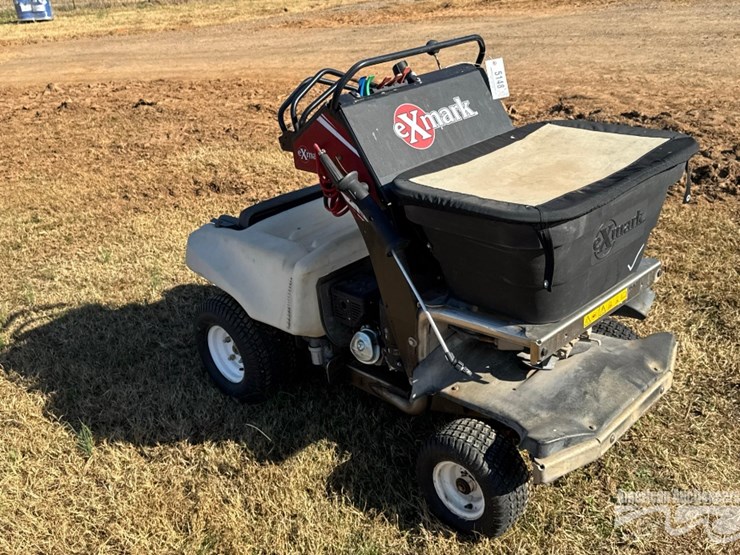 exmark-ride-on-sprayer/spreader-image-1