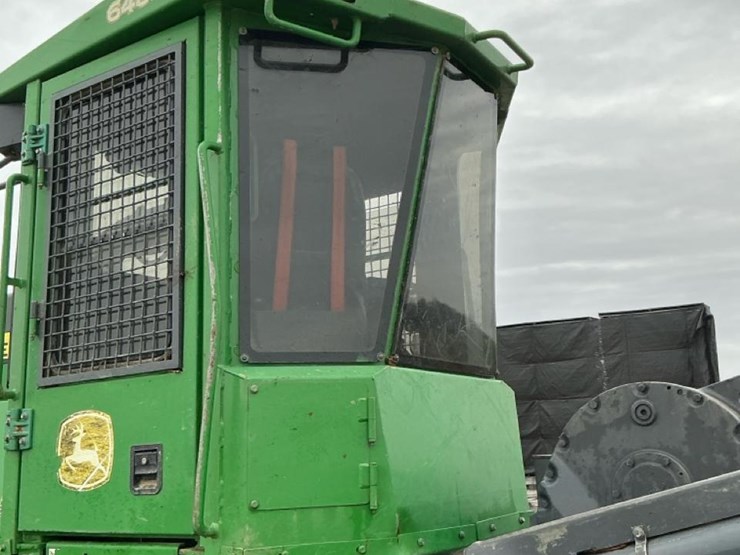 2016-deere-648l-image-35