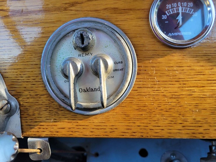 1923-oakland-huckster-image-89