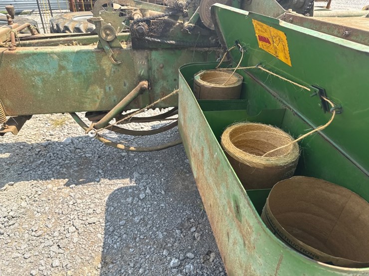 john-deere-24t-image-11